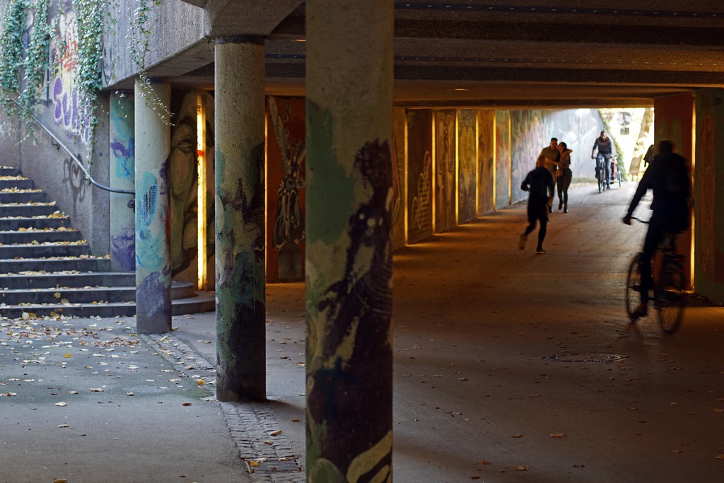 Tunnel beim Friedensengel