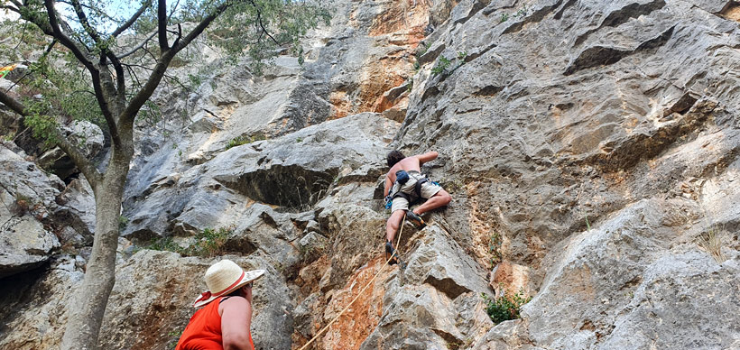 Klettern Vecchiano, Via del grande sforzo, 6a, 24 m