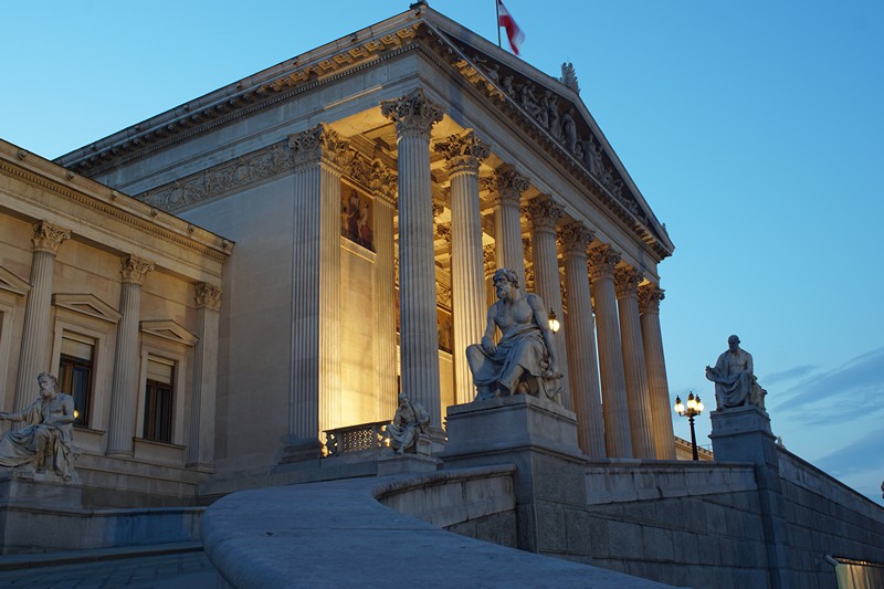 Parlament, Regierungsgebäude aus dem 19. Jh.